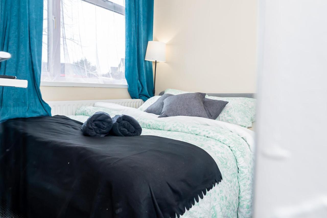 Shirley House 3, Guest House, Self Catering, Self Check In With Smart Locks, Use Of Fully Equipped Kitchen, Close To City Centre, Ideal For Longer Stays, Walking Distance To Bat, 20 Min Drive To Fawley Refinery, Excellent Transport Links 南安普敦 外观 照片