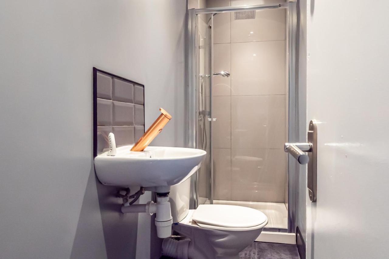 Shirley House 3, Guest House, Self Catering, Self Check In With Smart Locks, Use Of Fully Equipped Kitchen, Close To City Centre, Ideal For Longer Stays, Walking Distance To Bat, 20 Min Drive To Fawley Refinery, Excellent Transport Links 南安普敦 外观 照片